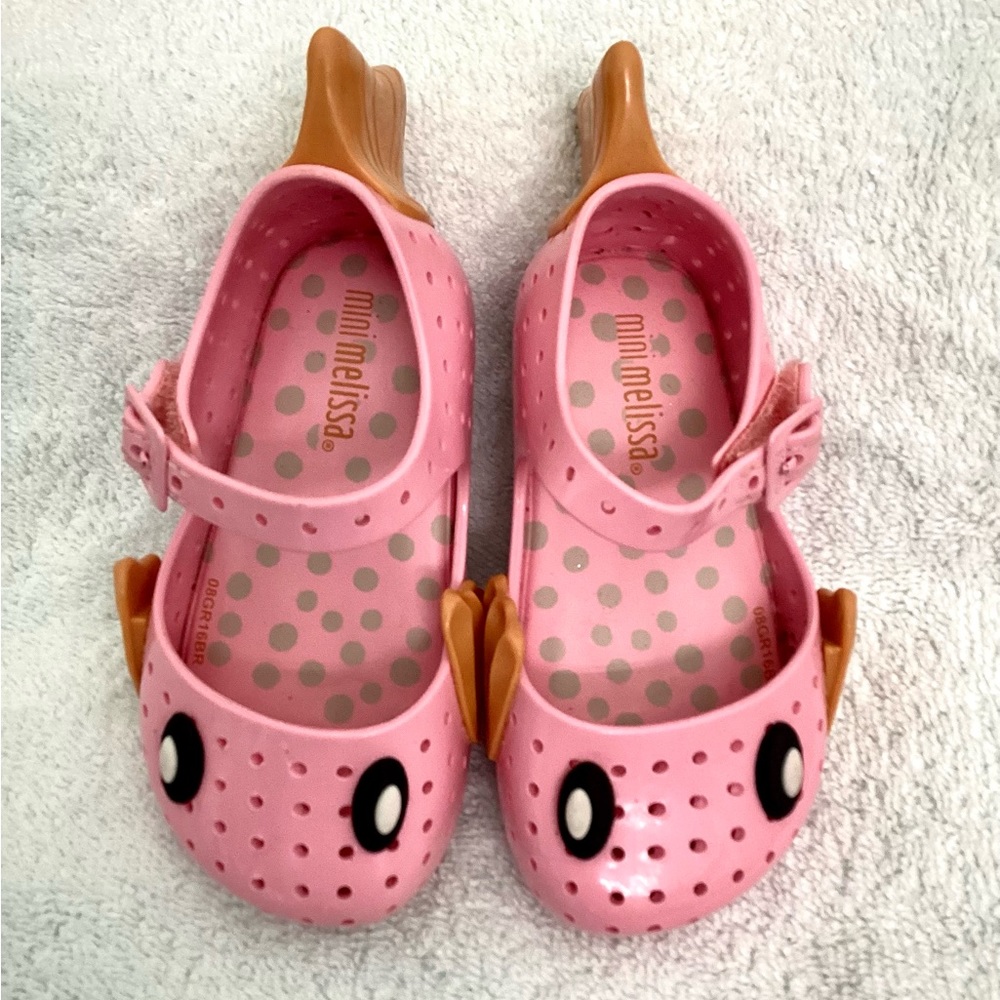 Mini Melissa Fish Crocs - Picture 4 of 12